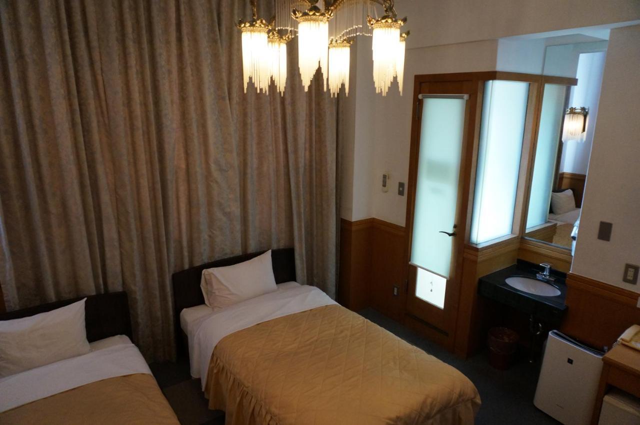 Business Hotel Crescent Tokyo Ngoại thất bức ảnh