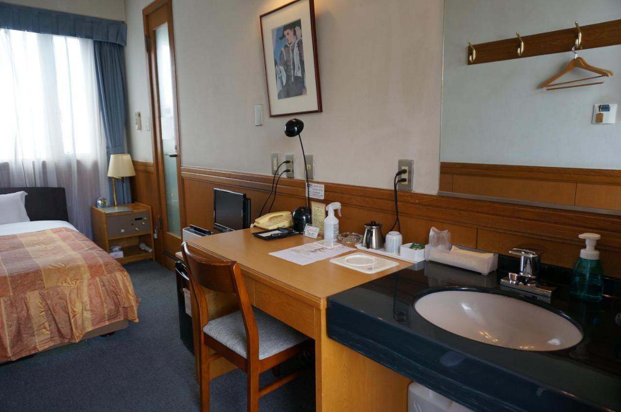 Business Hotel Crescent Tokyo Ngoại thất bức ảnh